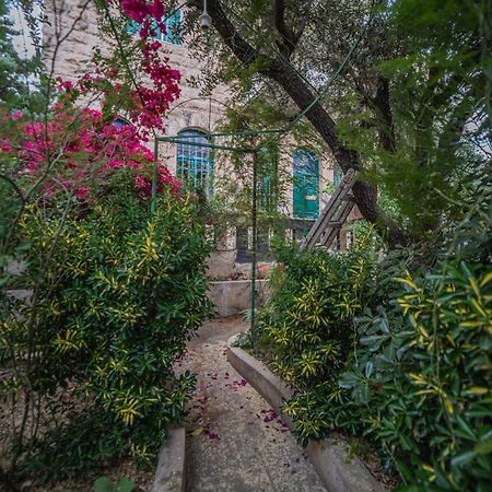 Central House With Beautiful Garden Amman Eksteriør billede